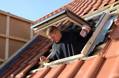 Pose de fenêtres de toit Velux à Montcourt
